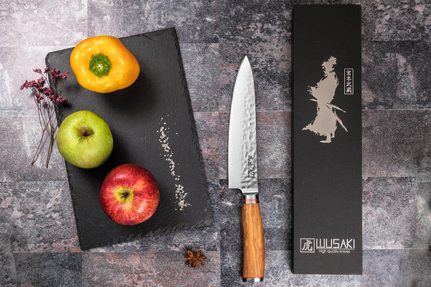 Couteau de chef 20 cm Wusaki Damas Olive 10CR