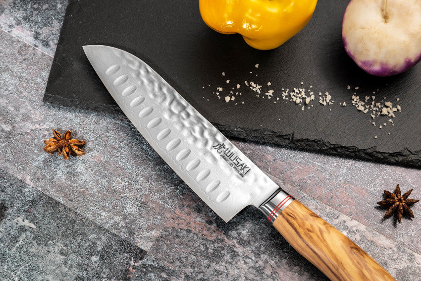 Couteau Santoku alvéolé 18 cm Wusaki Damas Olive 10CR