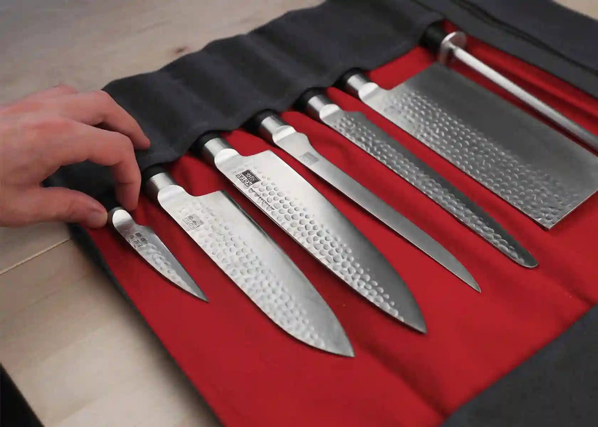 Trousse à couteaux KOTAI en cuir et toile – 7 couteaux + 1 fusil