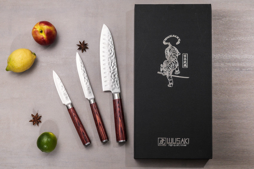 Coffret Wusaki Pakka X50 – 3 couteaux : santoku 17 cm + universel 12 cm + office 9 cm