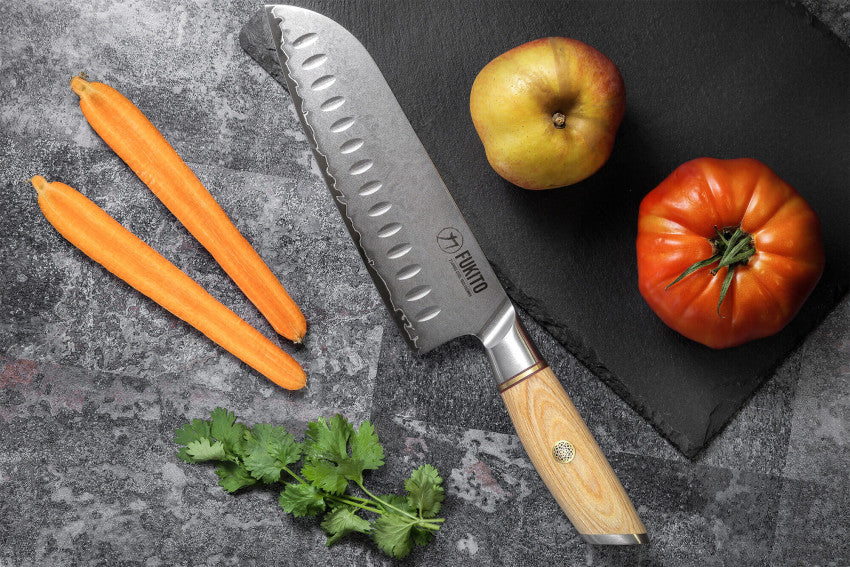 Couteau Santoku alvéolé 18 cm Fukito Pakka San Mai